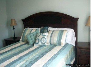 Colonels Suites Northeast Harbor Room photo